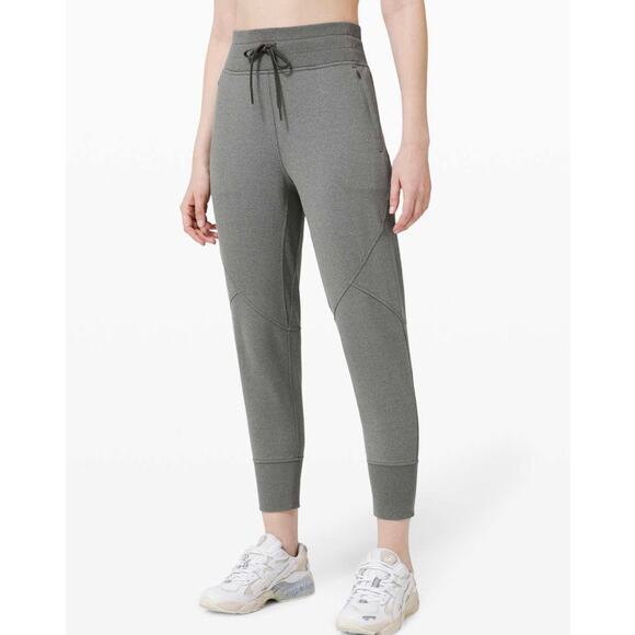 Lululemon Metro Miles Jogger in Heathered Graphite Grey Size 12 - Picture 1 of 6